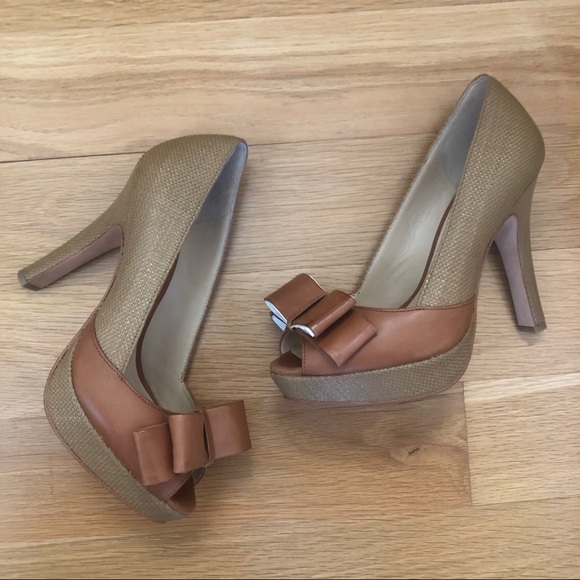 NWT Leather peep-toe high heels - Picture 8 of 11